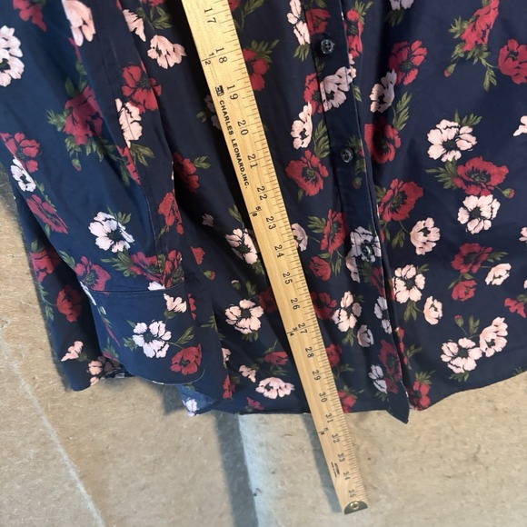 Lands End No Iron Supima Blouse Womens Sz 22W Blue Floral Lightweight Classic - Picture 6 of 7